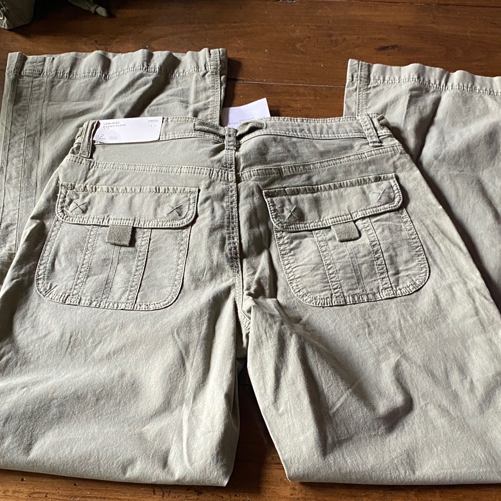 American Eagle cargo pants size 2